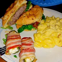 Bacon Cheeseburger, shells and velvetta cheese, bacon wrapped jalapeño peppers. The burger was seasoned with salt, pepper, and steak & chop seasoning cooked on |Myleah Pointerさん