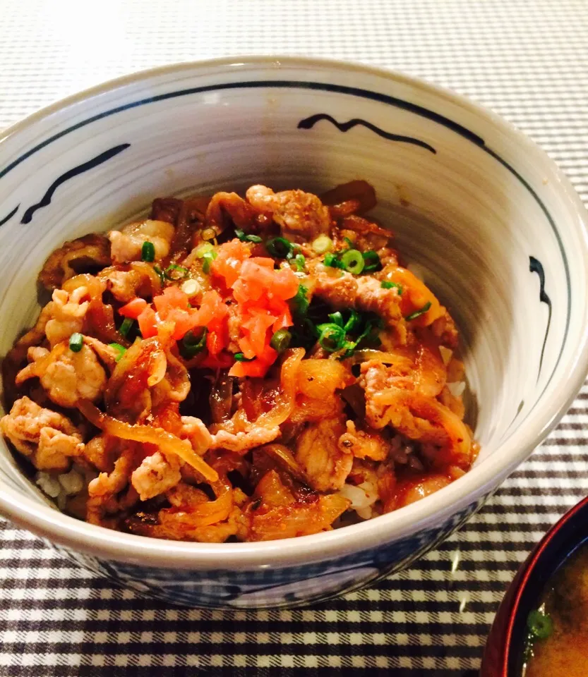 キヨシュンさんの料理 危険！ご飯が進みすぎる豚丼🐷|静香さん