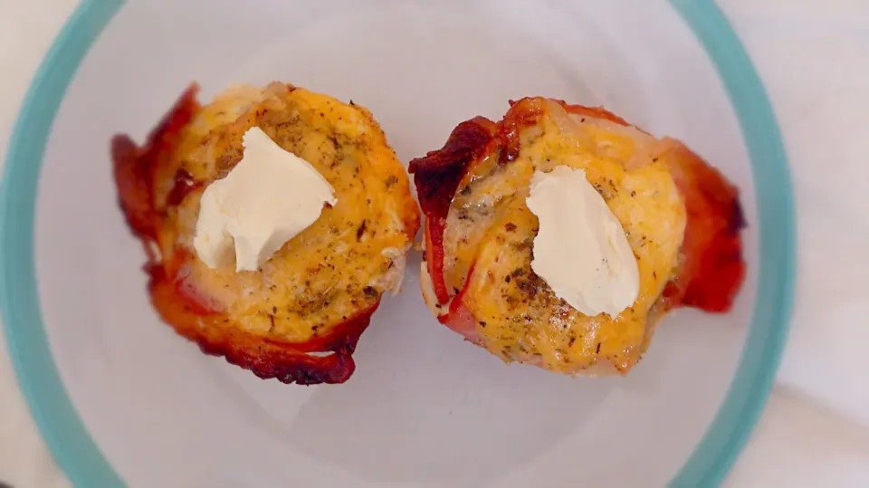 Bacon, egg and cheese banting muffin|Barberttさん