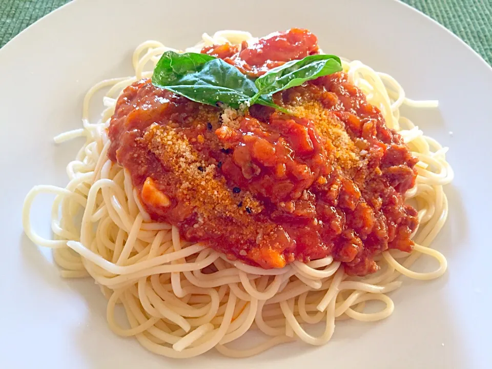 Snapdishの料理写真:Meatsauce Spaghetti|Jaimie Alvarezさん