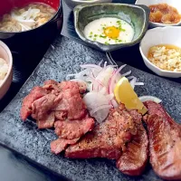 牛タン定食|Yuichiro Iguchiさん