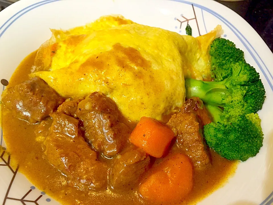 Snapdishの料理写真:Japanese Beef Curry Rice|Colleen Teoさん