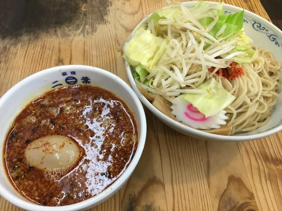 激辛つけ麺(中盛、細麺、辛さup×10)＋〔トッピング〕山盛り温野菜|マロさん