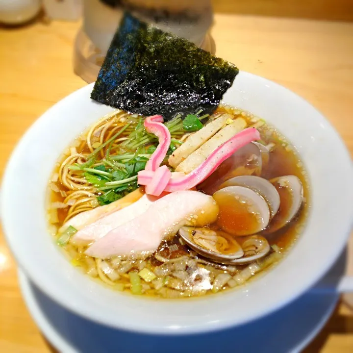 Snapdishの料理写真:蛤SOBA@銀座 ミシュランガイド2015ビブグルマン掲載店 ⭐ むぎとオリーブ|K.Sさん