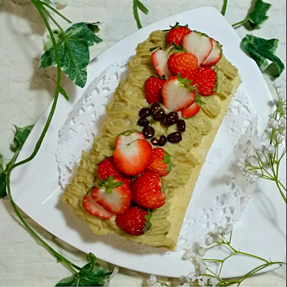 りずむちゃんのシフォンロールケーキ✨　さつまいもクリーム🍠|りえぞ～さん