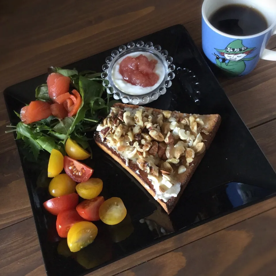 今日の朝ごはん|ぺんぎんさん