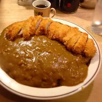 目黒の「ぺろり」カツカレー大盛り|しゃちおさん