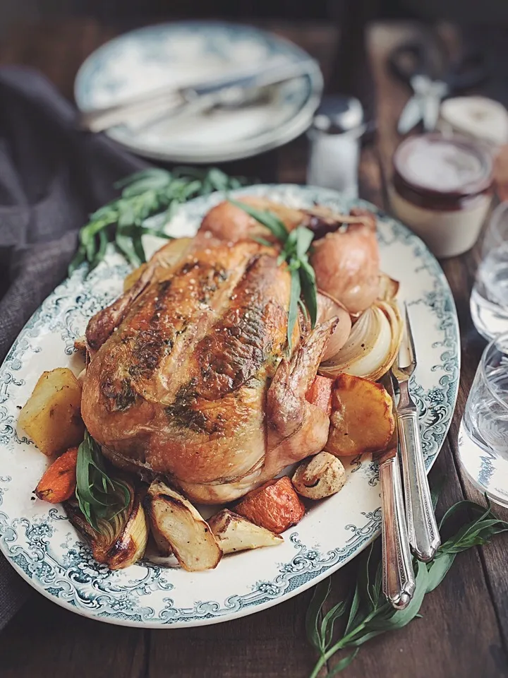 Roast chicken with tarragon/roasted parsnip,carrot,potato|rick chanさん