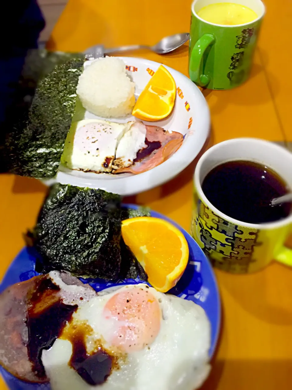 ハムエッグ🍳  オレンジ🍊  おにぎり🍙  コーンポタージュ🌽  コーヒー☕️|ch＊K*∀o(^^*)♪さん