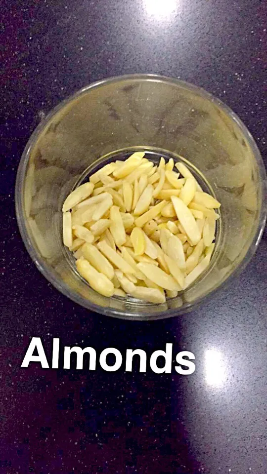 Almonds|Tiagoさん