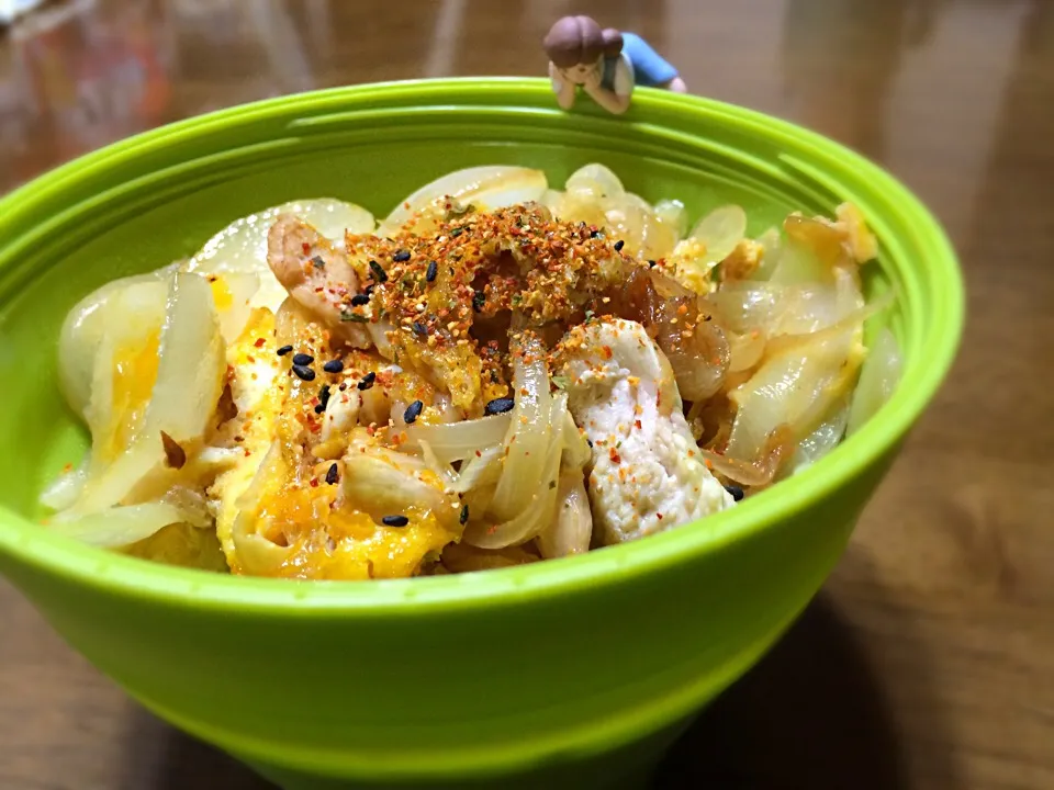 二日酔いの定番は丼モノ弁当、、親子丼〜ϵ( 'Θ' )϶|もっつぁさん