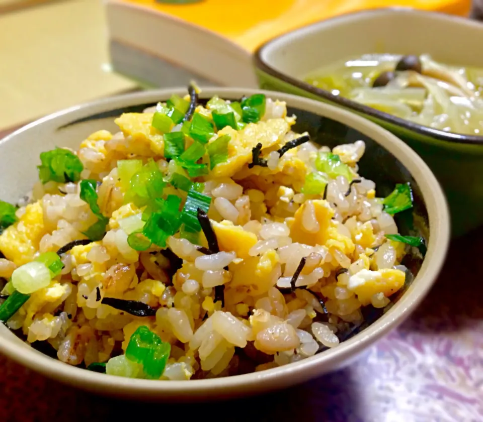 朝ごはん  ひじきごはんでなんちゃって炒飯|砂雪さん