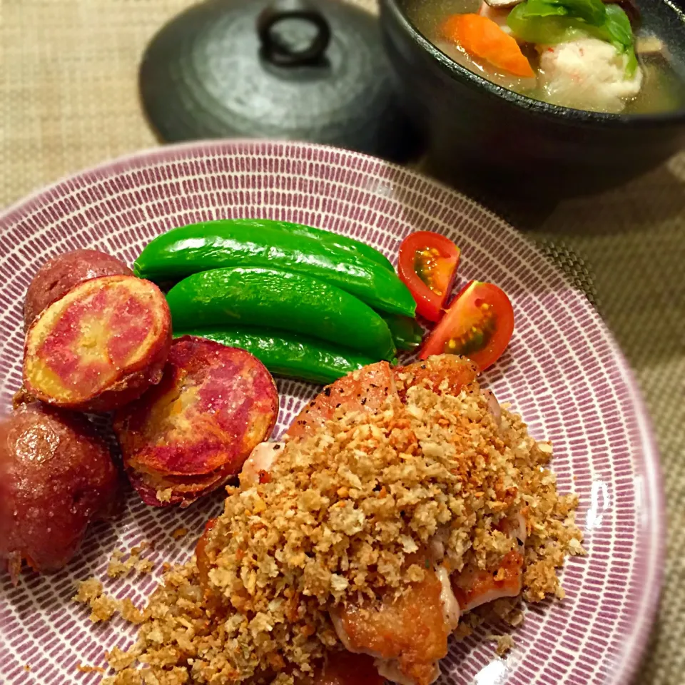 Tomoko Itoさんの料理 カリカリアンチョビパン粉💗 チキンソテーにふりかけました🐓|もとぱんさん