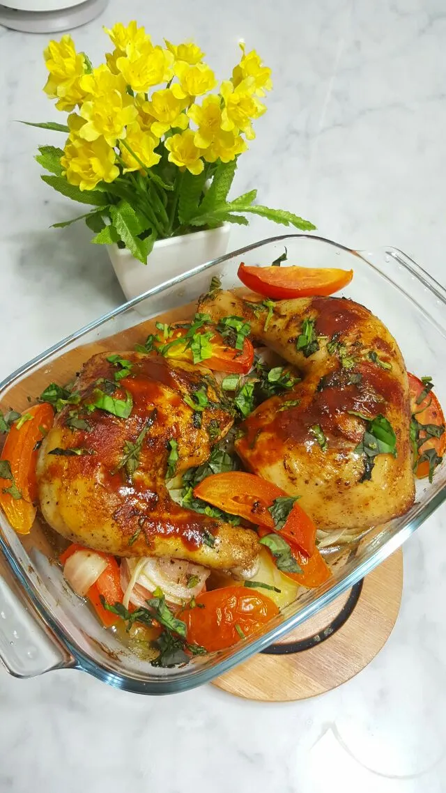 Spicy Roast Chicken Thigh with Mixed Vegetable 

#ChipotleTabascoSauce #Chicken #spicy #cayennepepper #Dinner #Lunch|Chef.on.trainingさん