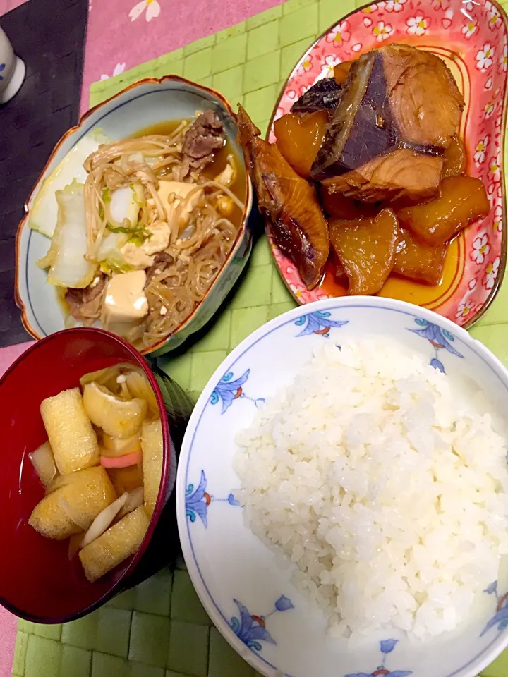 Snapdishの料理写真:ぶり大根
すき焼き風 
すまし汁|もりっくさん