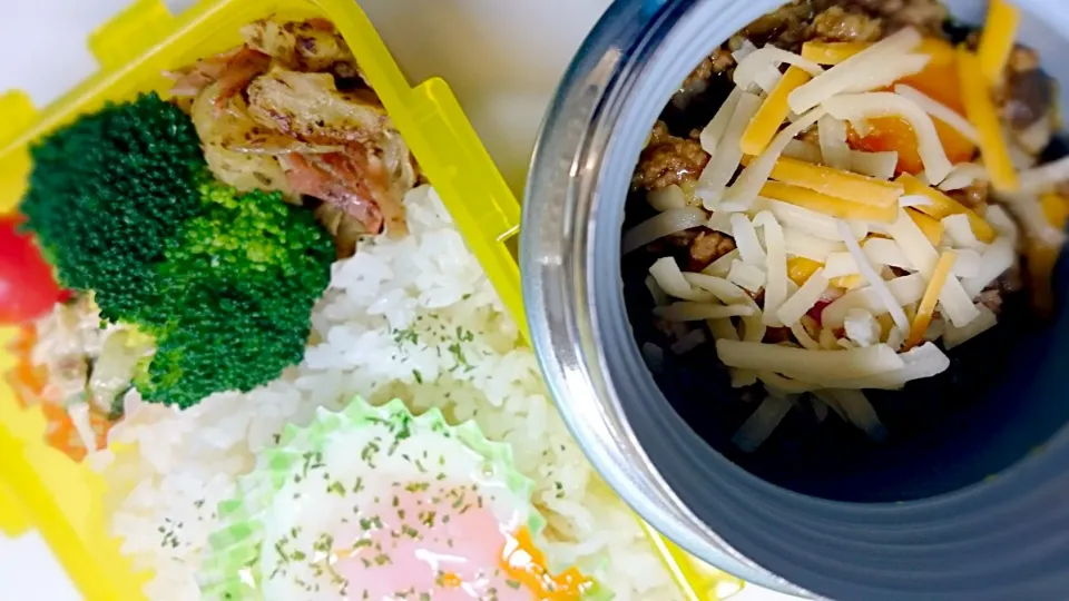 Snapdishの料理写真:ドライカレー弁当|Nonさん