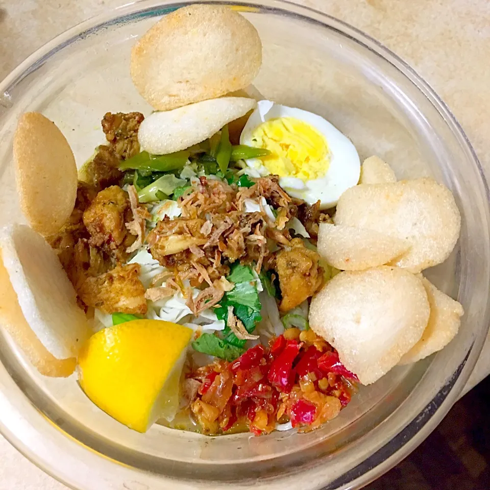 Soto Ayam/ Indonesian Chicken Soup|rie simsさん