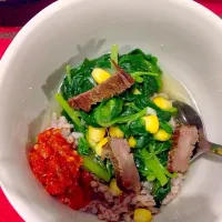 Snapdishの料理写真:Red rice with spinach soup, chili sauce and smoke beef|kumelzさん