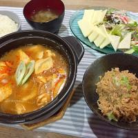 スンドゥブチゲ・生タラコの子和え煮・チーズとサラダ・味噌汁〜1/14晩御飯