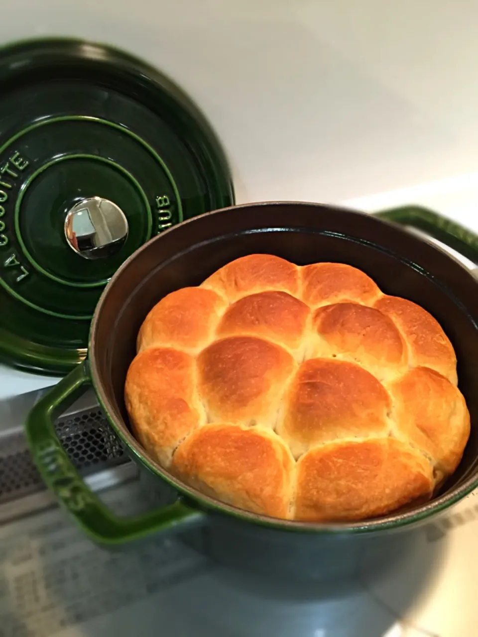 今日のストウブ
米粉みるくちぎりぱーん🍀|accoさん