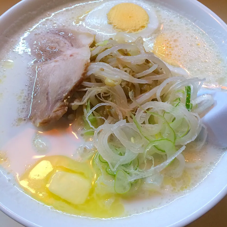 15年ぶりぐらいにこぐまで牛乳ラーメン。

相変わらず美味しゅうございました。|Snack PIYOさん