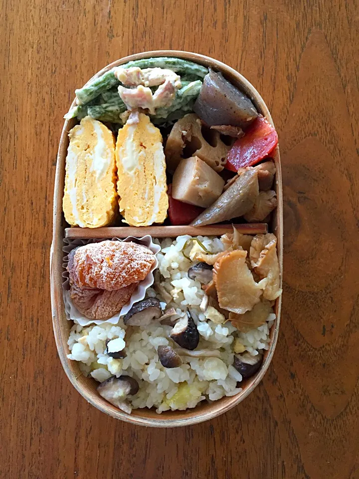 Snapdishの料理写真:筑前煮弁当|gogotaxiさん