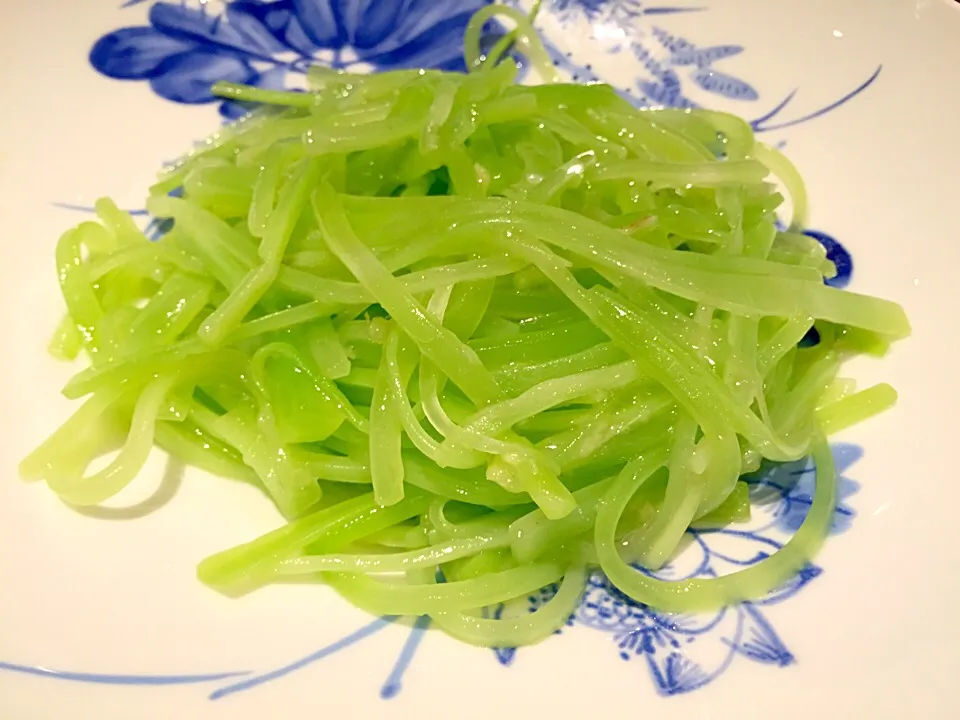 Sautéed shredded lettuce shoot|Sky Blueさん