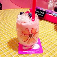 Strawberry shake|Sara Albersさん