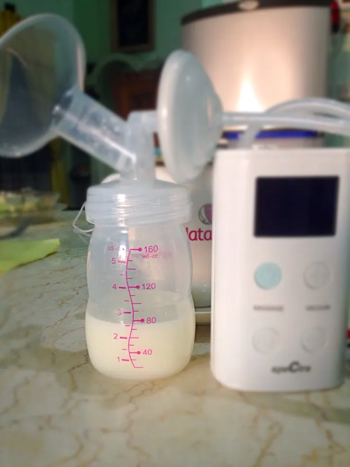 Breastmilk|jessica nurhidayati ellisonさん