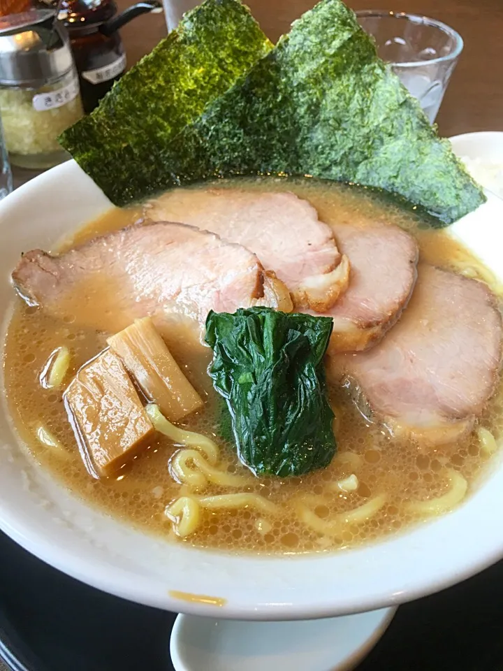 Snapdishの料理写真:ラーメン 肉増し|Agaricusさん