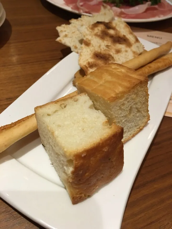 Pane,Grissini,Taralli,Focacc,Pane carasau|お家でbar!さん