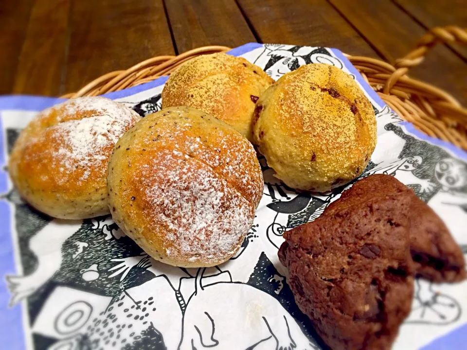 卵とバター不使用！
コーヒーチョコパン、きなこチョコパン、チョコスコーン。|AYUMIさん