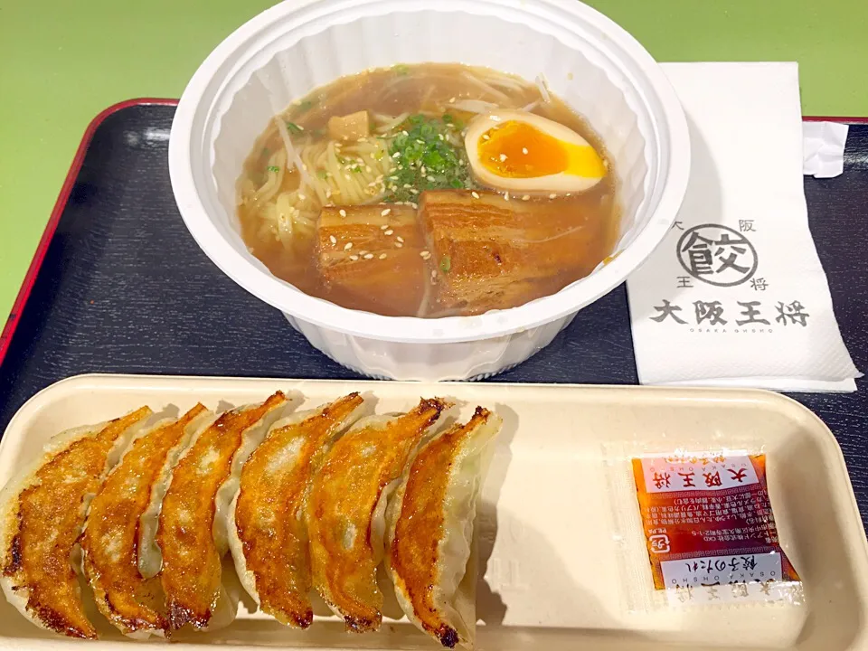 Snapdishの料理写真:Marinated pork ramen in soya soup base + Osaka osho fried dumpling|Sky Blueさん