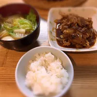 Snapdishの料理写真:豚のさっぱり焼き
スープ餃子
ご飯|俺足族さん