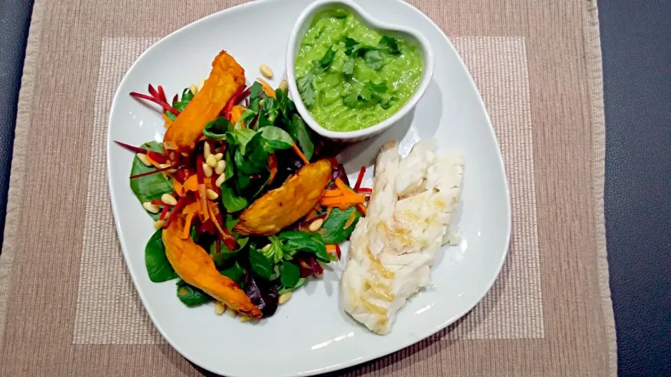 Sweet potato salad with pine nuts and avocado dressing and pan fried cod|vivianaさん