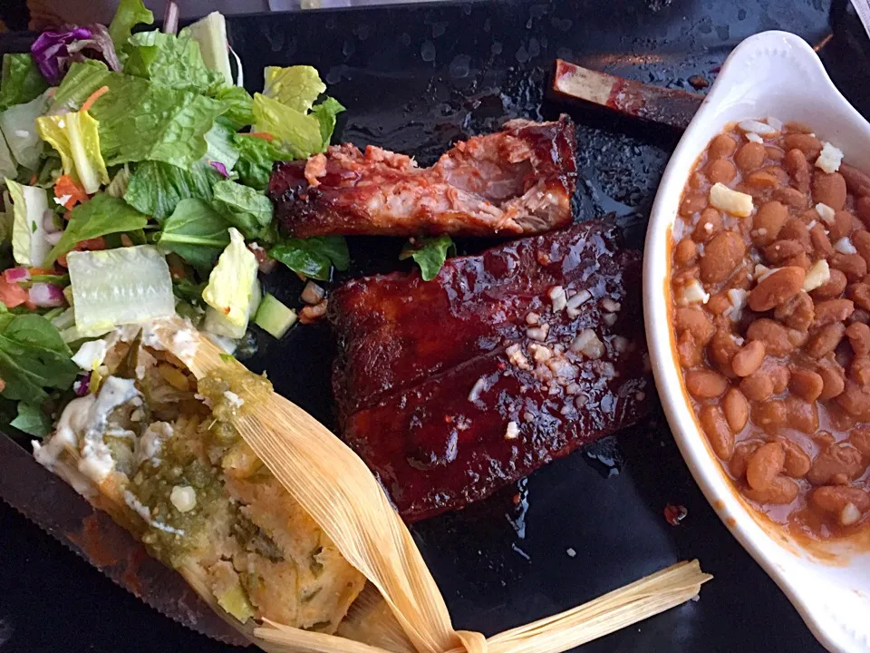 Pork ribs, beans, flour tortillas and calabacitas|Elaine Cuylerさん