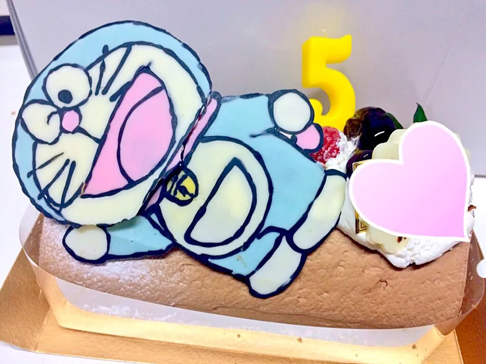 ドラえもんお誕生日ケーキ|ととろさん