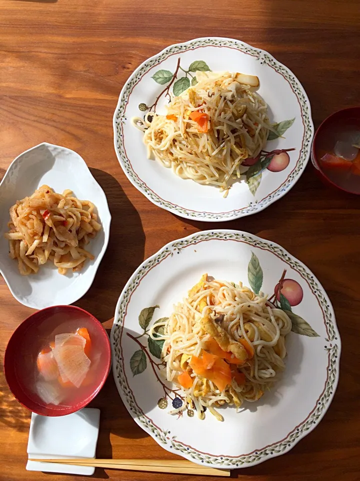 焼きうどん、スープ|ぶちままさん