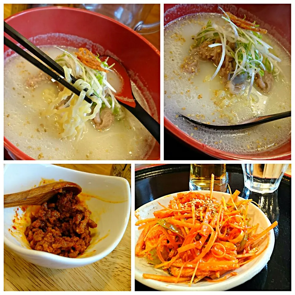 ラーメン🍜(白)、鶏(赤)、サービスの肉味噌🎵|ゆみゆみさん