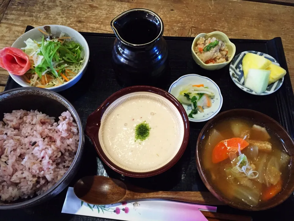 Snapdishの料理写真:加賀丸いもの麦とろご飯|がっし〜さん