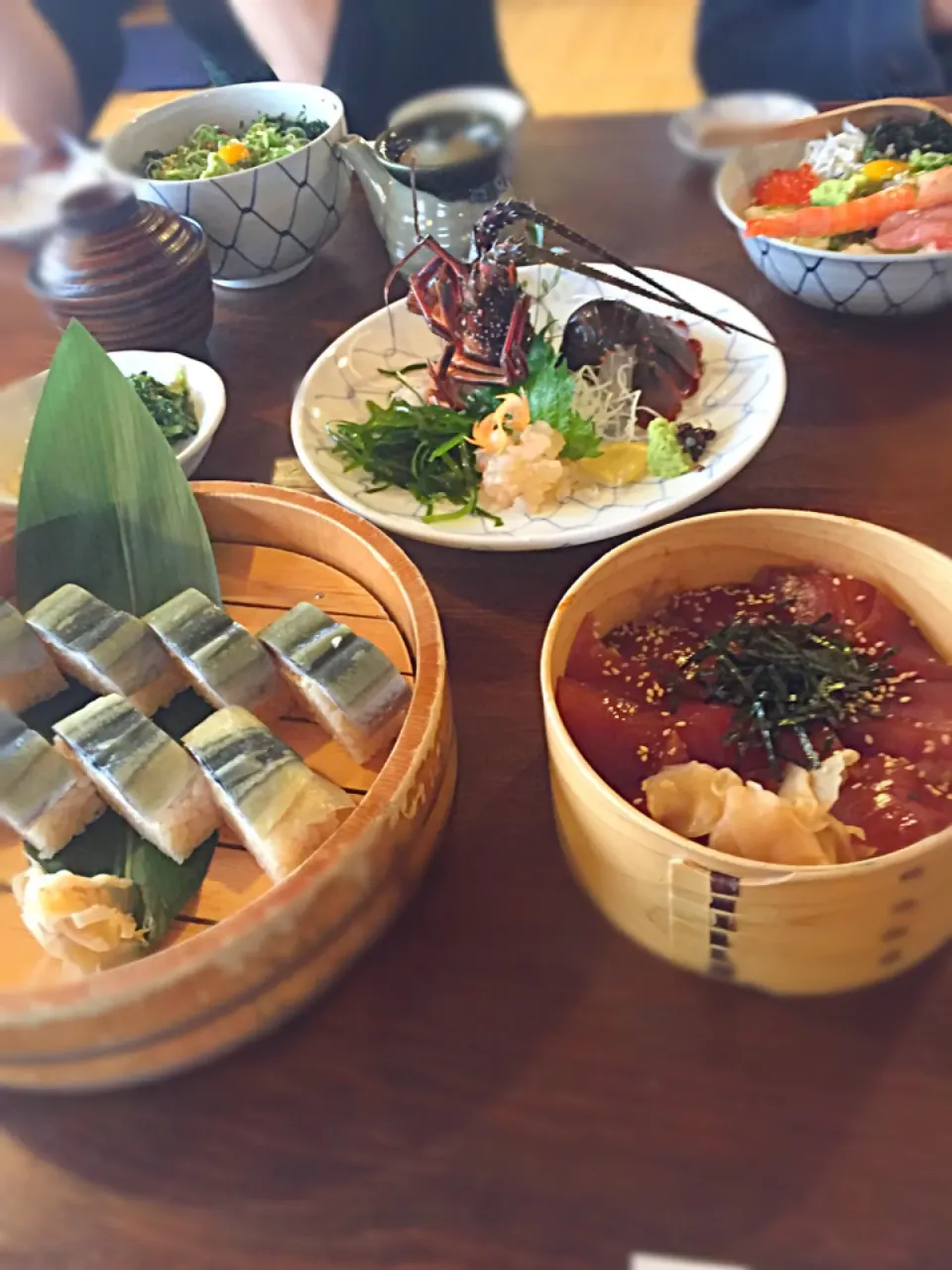 お伊勢さんに初詣のお昼ご飯 ちびちびーず伊勢海老(•ө•)♡|ららさん