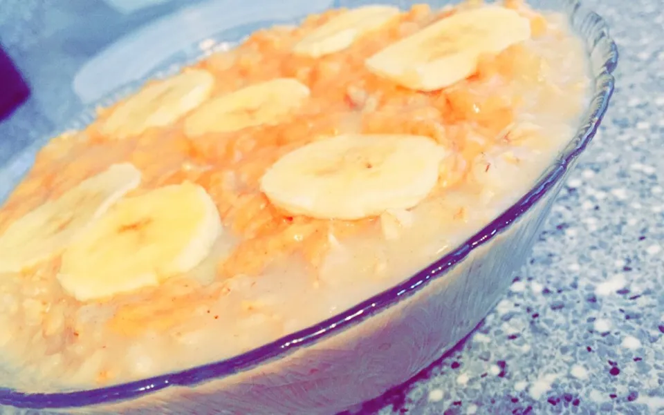 Banana Oatmeal with Peanut Butter :D|KHaylee09さん