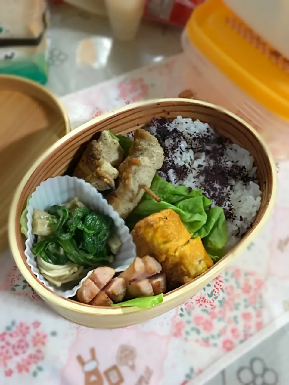 わっぱ弁当☆アスパラ肉巻き＊えのきと水菜のおひたし＊ウインナー＊たまご焼き|ひろみさん