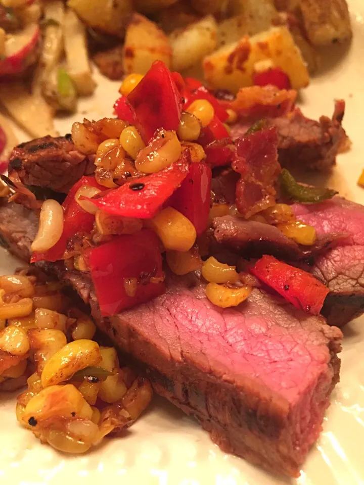 Grilled Flank Steak with Corn and Bacon Salsa|K Goodnessさん