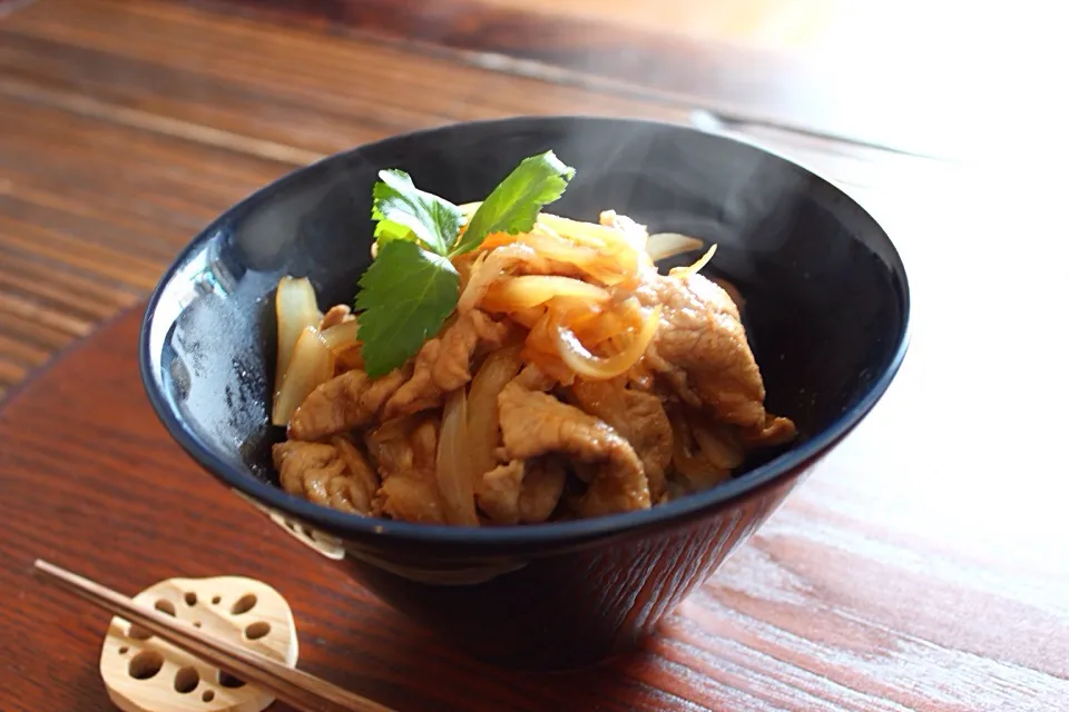 キヨシュンさんの料理 危険！ご飯が進みすぎる豚丼🐷|よっすぃさん