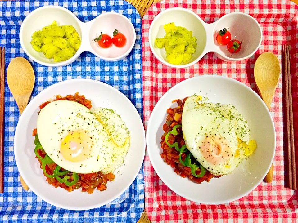 ◌⑅⃝*॰ॱ夜ごはん◌⑅⃝*॰ॱ

タコライス
バジポテサラダ|愛さん