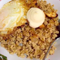 濃い目多めニンニクましましそぼろ丼|ポールさん