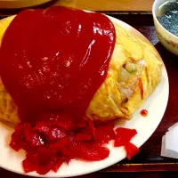 Snapdishの料理写真:メガ盛りオムライス|よっつん(ღ˘⌣˘ღ)さん