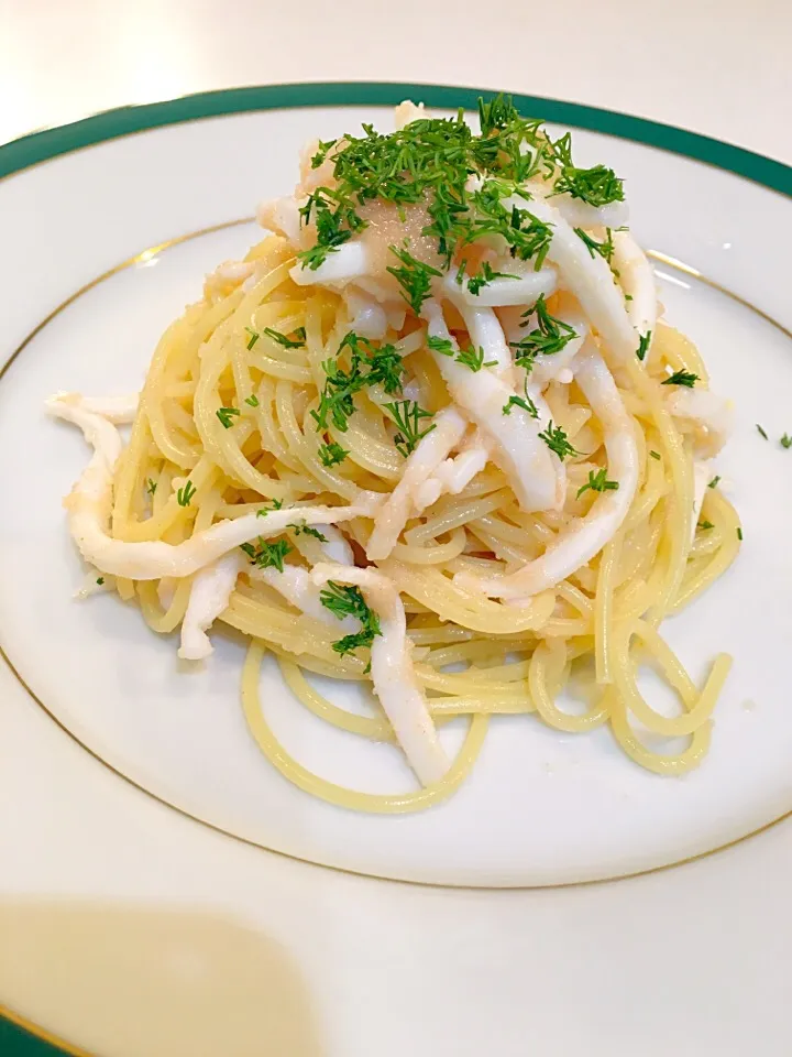 ヤリイカと明太子のパスタ🍝|クリスマスローズさん