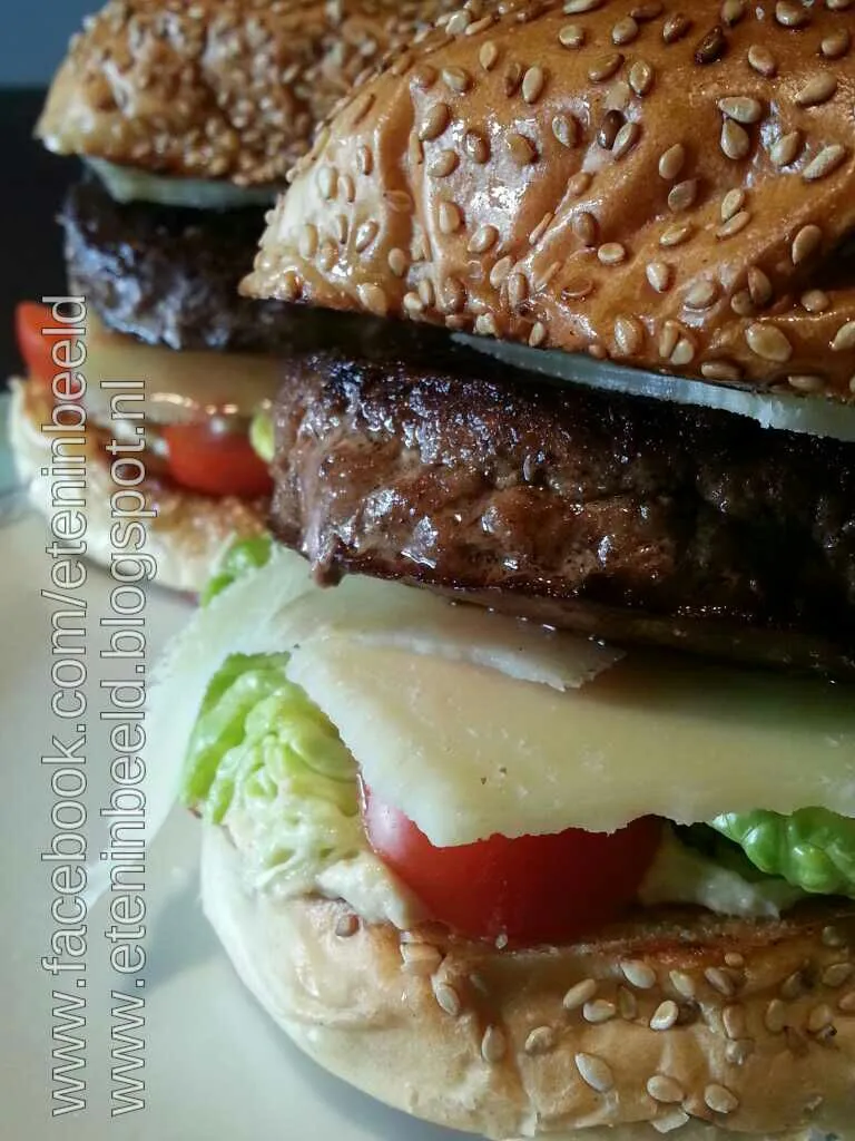 Snapdishの料理写真:Burgers|Frank&Jolanda - Eteninbeeldさん